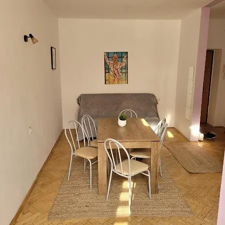 Apartment Kronhome Enescu