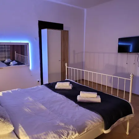 Kronhome Enescu * Brasov